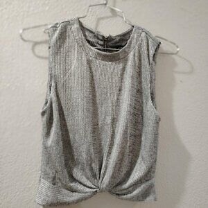 MARCIANO- S- CROP TOP SILVER METELIC LOOKS